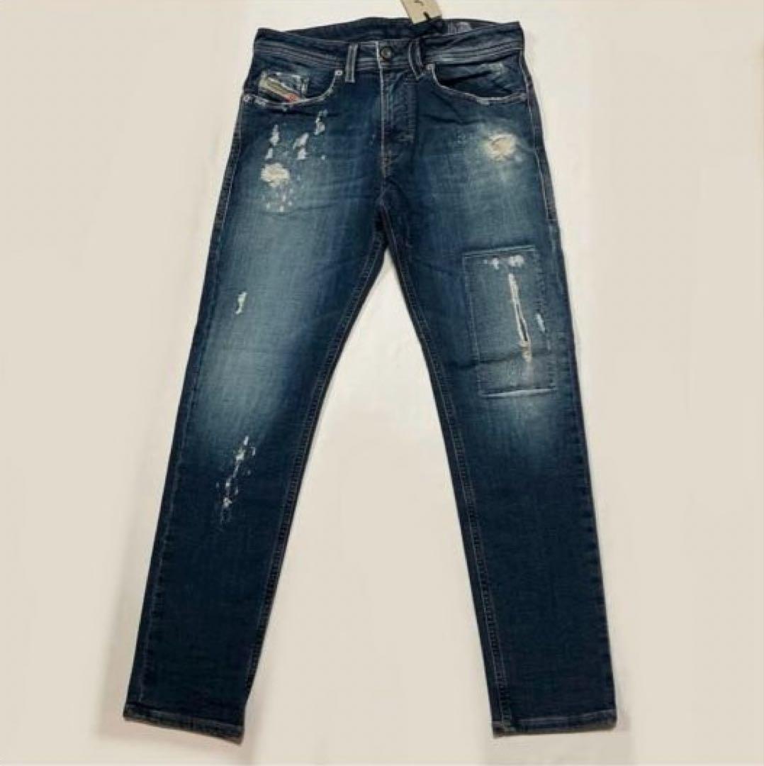 洗練されたデザイン　DIESEL　THOMMER-T SWEAT JEANS