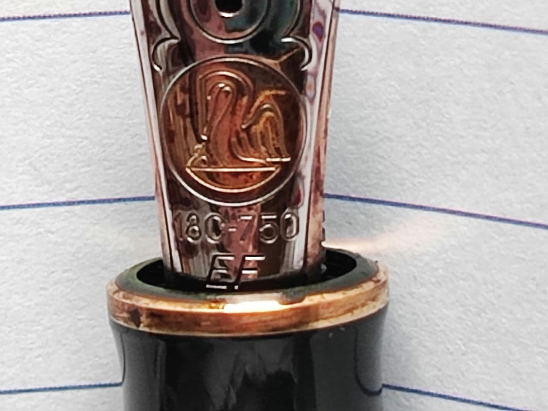 ペリカン スーべレーン M800 緑縞 字幅EF 18C-750　吸入式