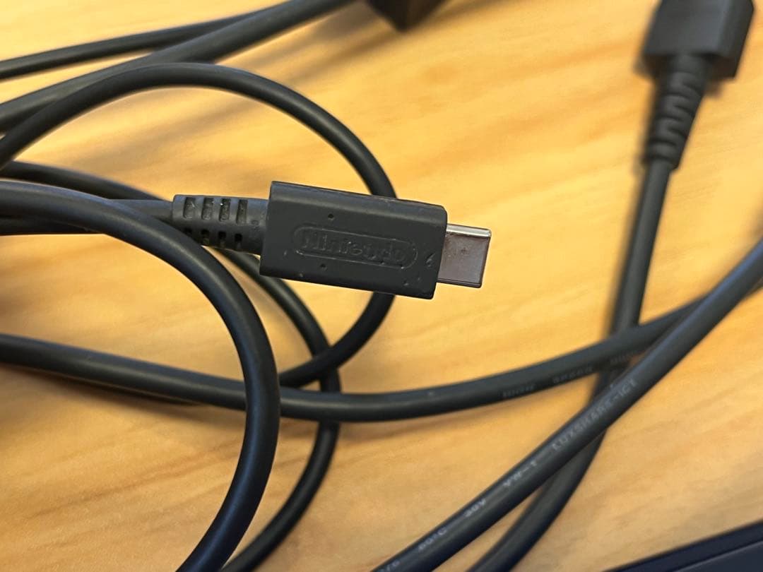 Nintendo Switch 本体 青/赤 ジョイコン・マイクロSDチップ付き