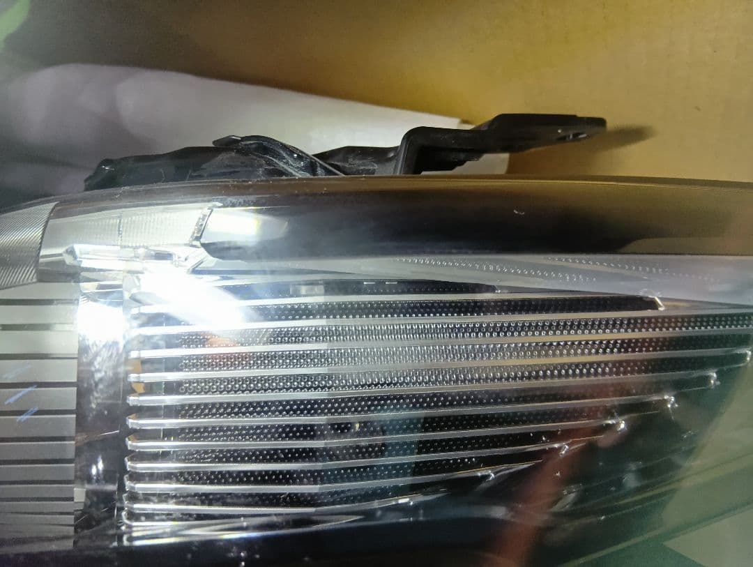 mazda3　マツダ3　左ヘッドランプ ライト　中古　　取付部破損無し　難有り