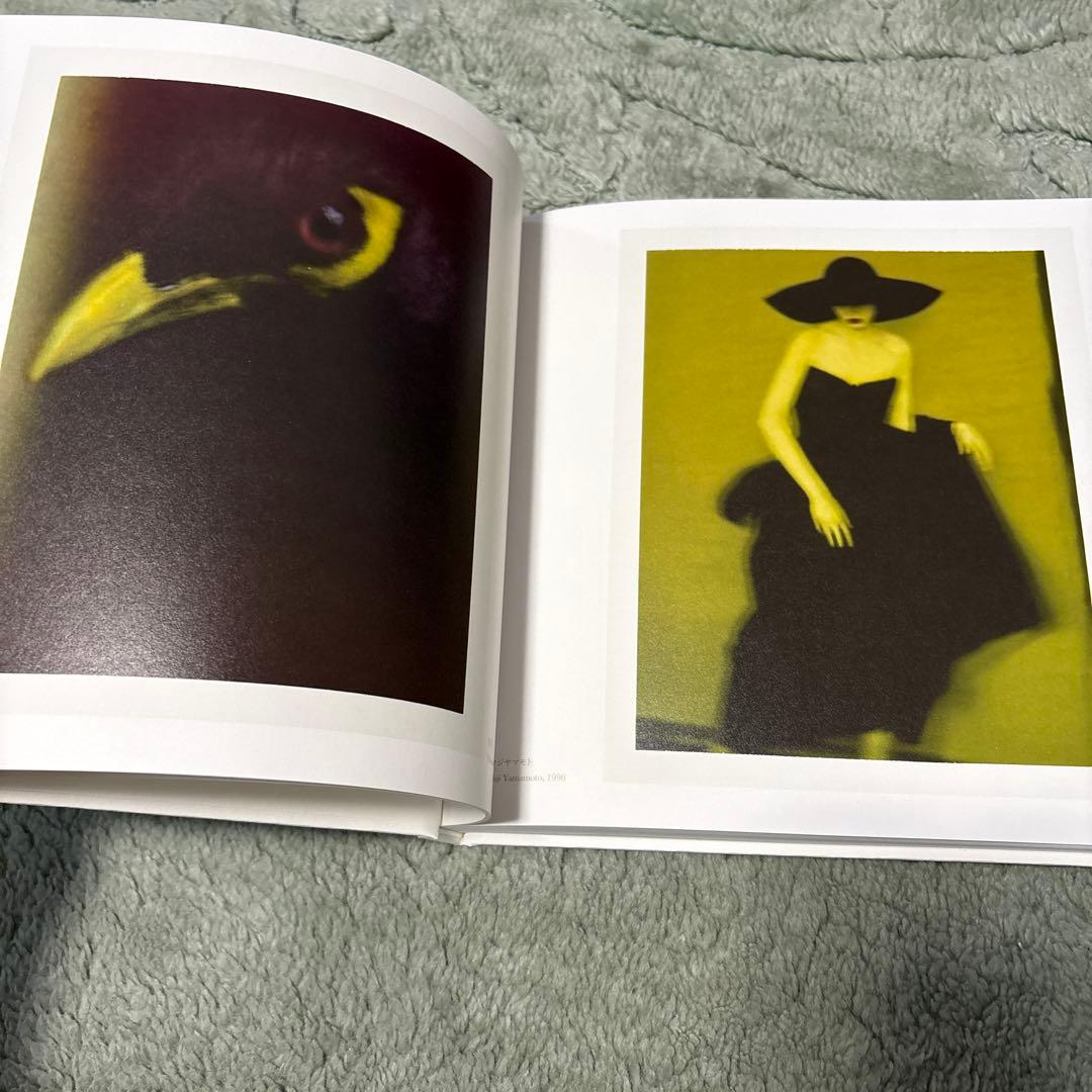 【期間限定出品】非売品　レア　サラ・ムーン　写真集　シャネル　ネクサスホール