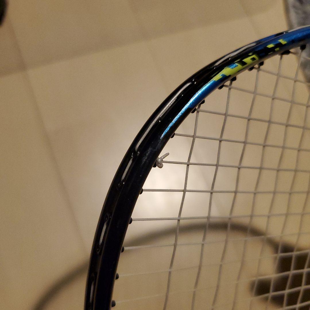 【美品】YONEXナノフレア 700 バドミントンラケット 4UG6