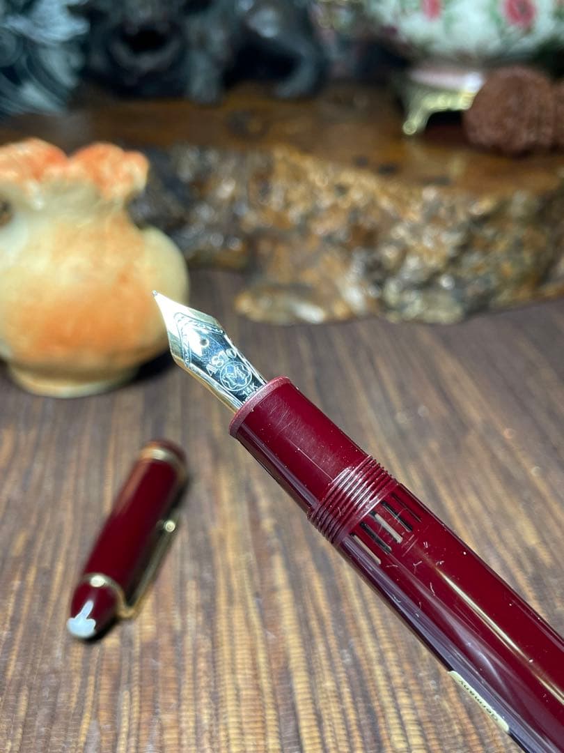 モンブラン 万年筆 １４６ ルグラン ボルドー マイスター