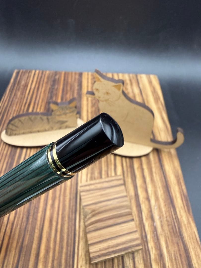 PELIKAN ローラーボール R400 緑縞