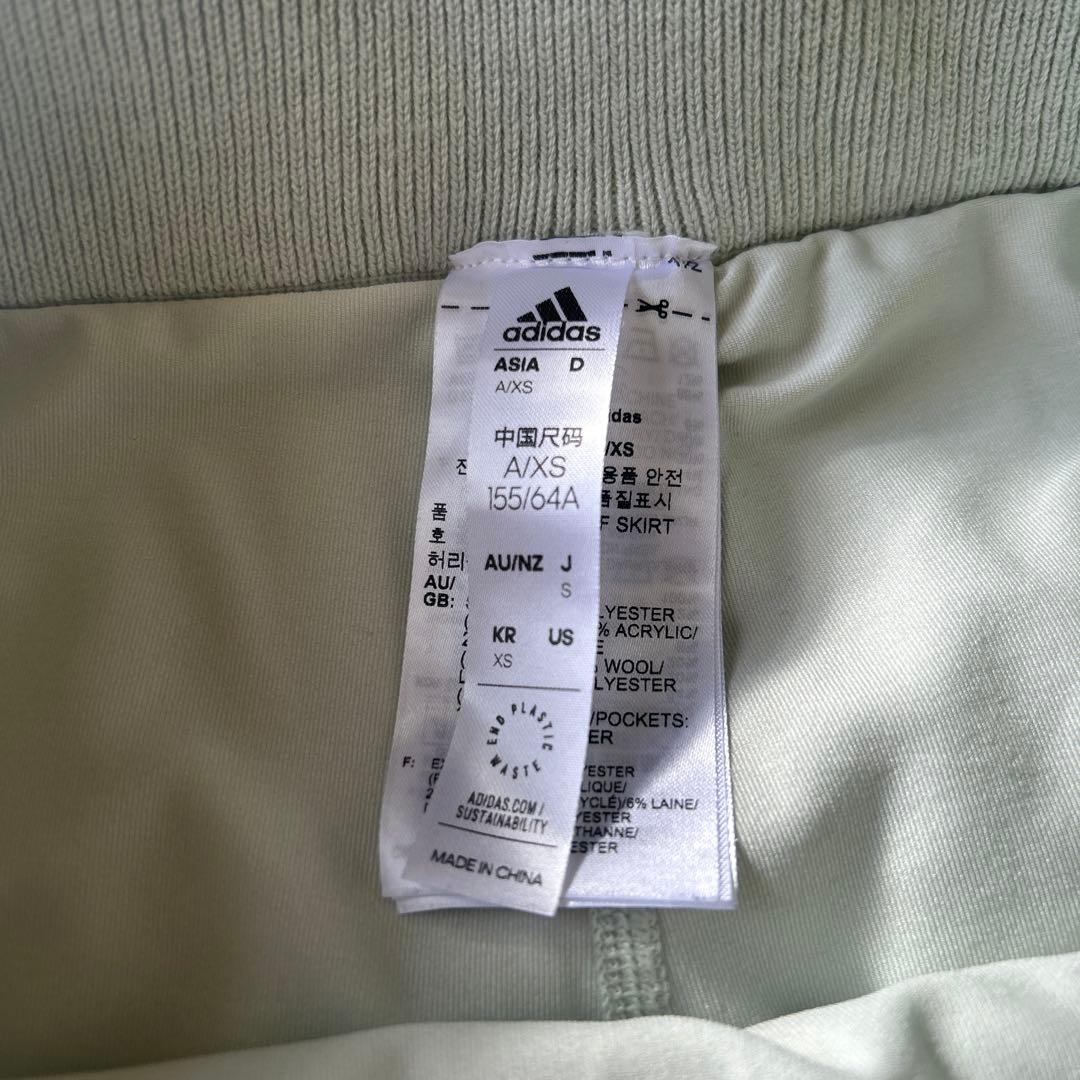 adidas レディースウェア A4/XS ライトグリーン セットアップ