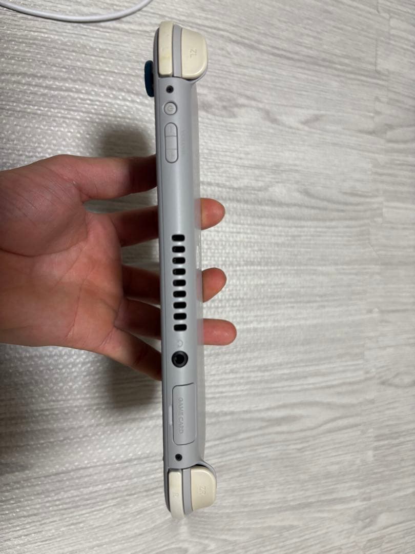 Nintendo Switch Lite ポケモンモデル