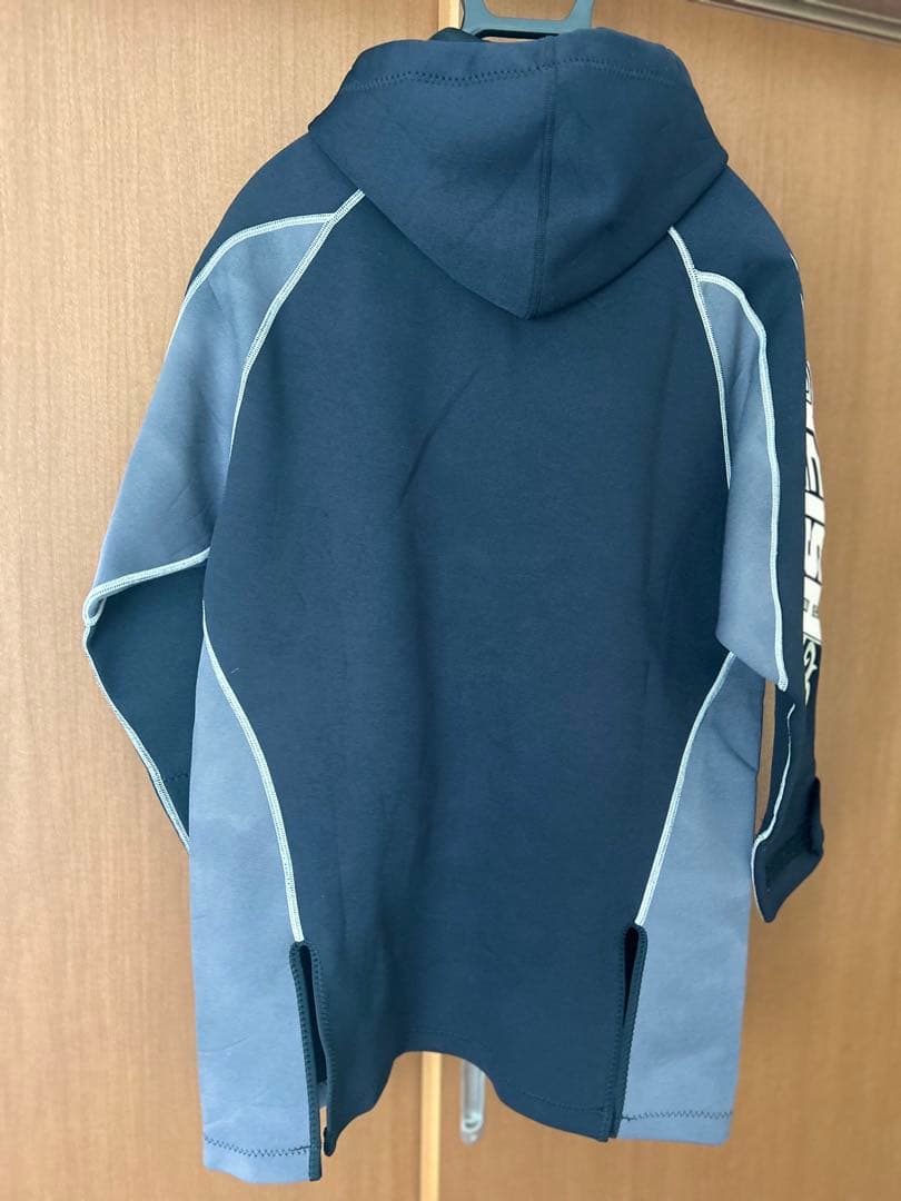 Fish Pro フード付きウェットスーツ