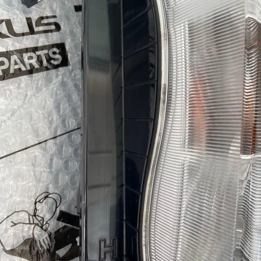 ダイハツ　タント　LA600S 右　テールレンズ　81550-B2690