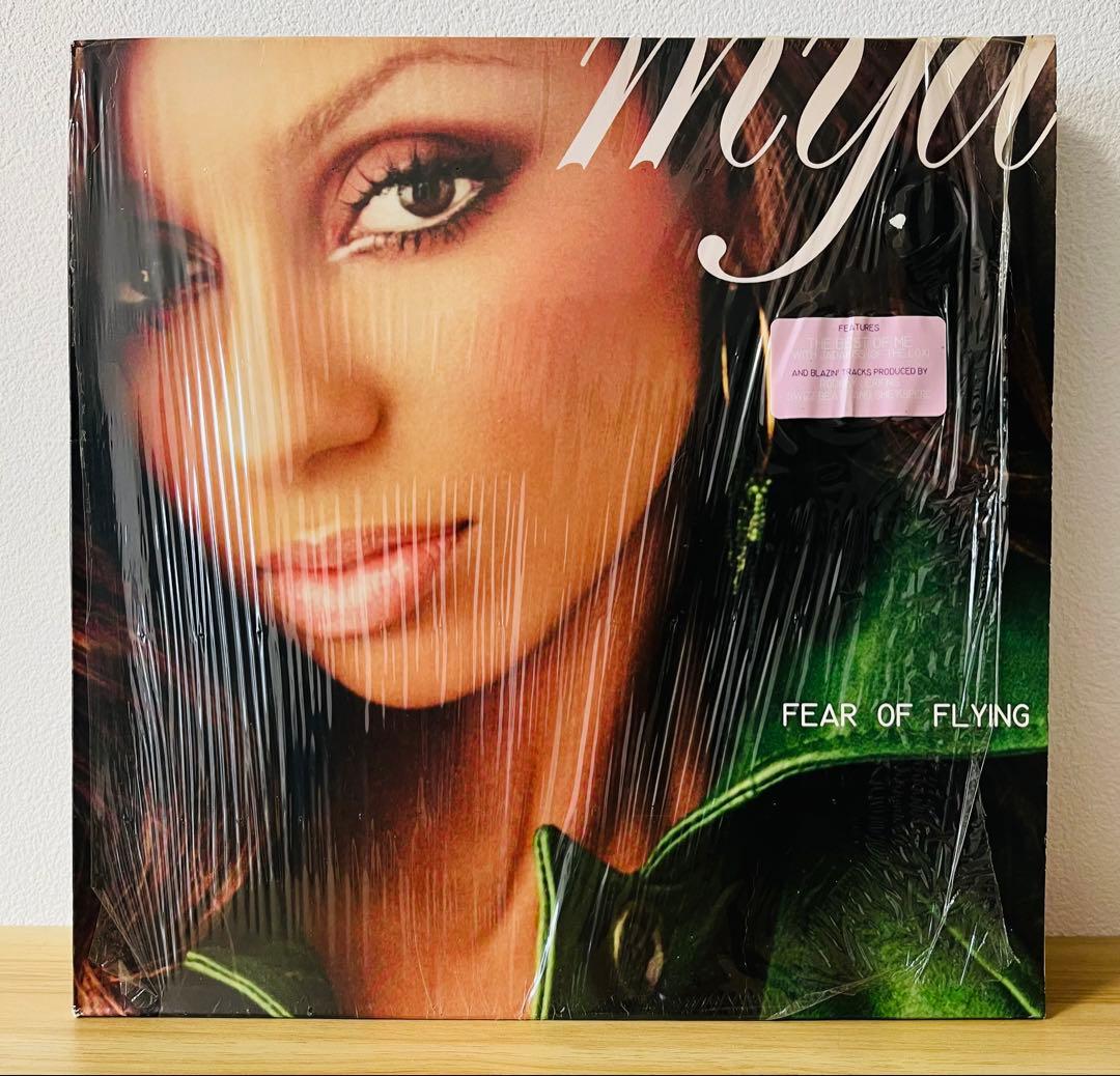 Rihanna, Ashanti, Mya, Faith Evans レコード