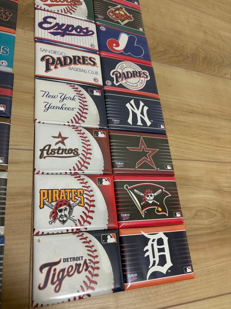 MLB メジャーリーグ　メタルマグネット59個