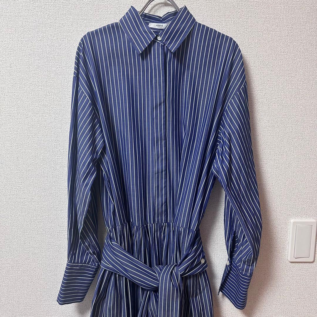 emmi atelier エミ ストライプ ボリュームワンピースネイビーほぼ新品