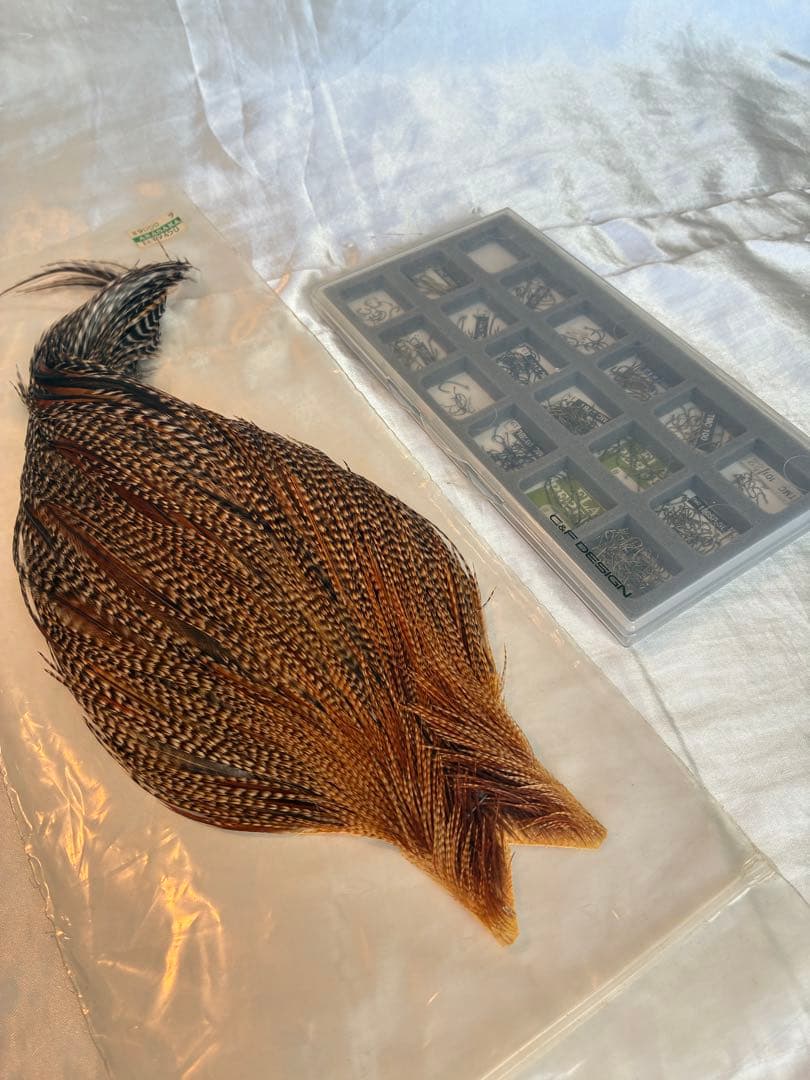 ホワイティングハックル、フックケース