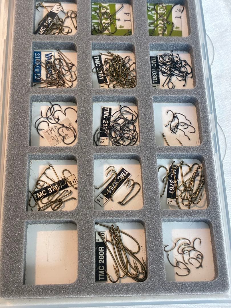 ホワイティングハックル、フックケース