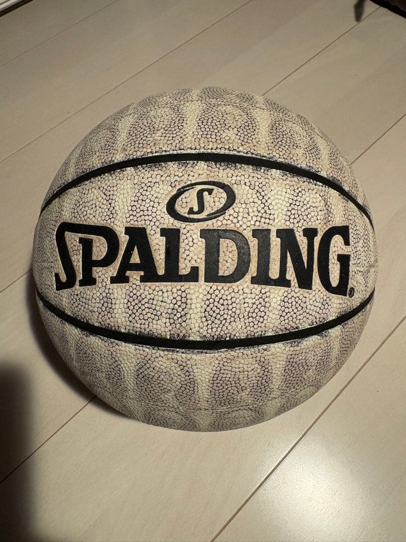 ボール Supreme Spalding Washington Basketball