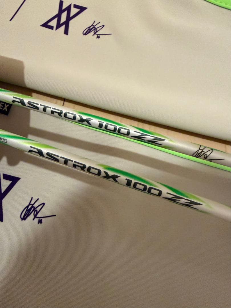 アストロクス100ZVA 4U5 2本セット YONEXバドミントンラケット