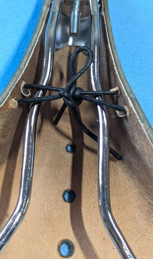 walgun 本革製レザーサドル ブラック