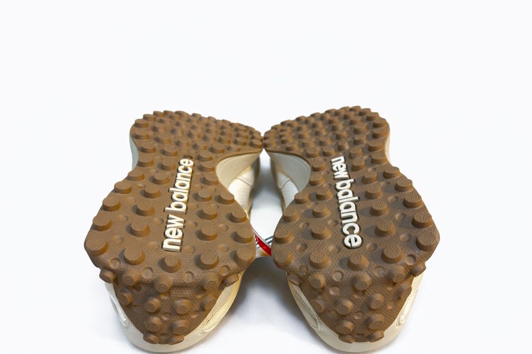 【新品】ニューバランスゴルフ　スパイクレスシューズ　WGS327AB　24cm