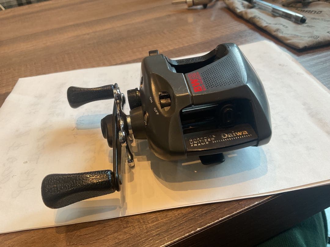 ミッチェル308左ハンドルモデルとハンドルパーツ　ハンドルシャフト