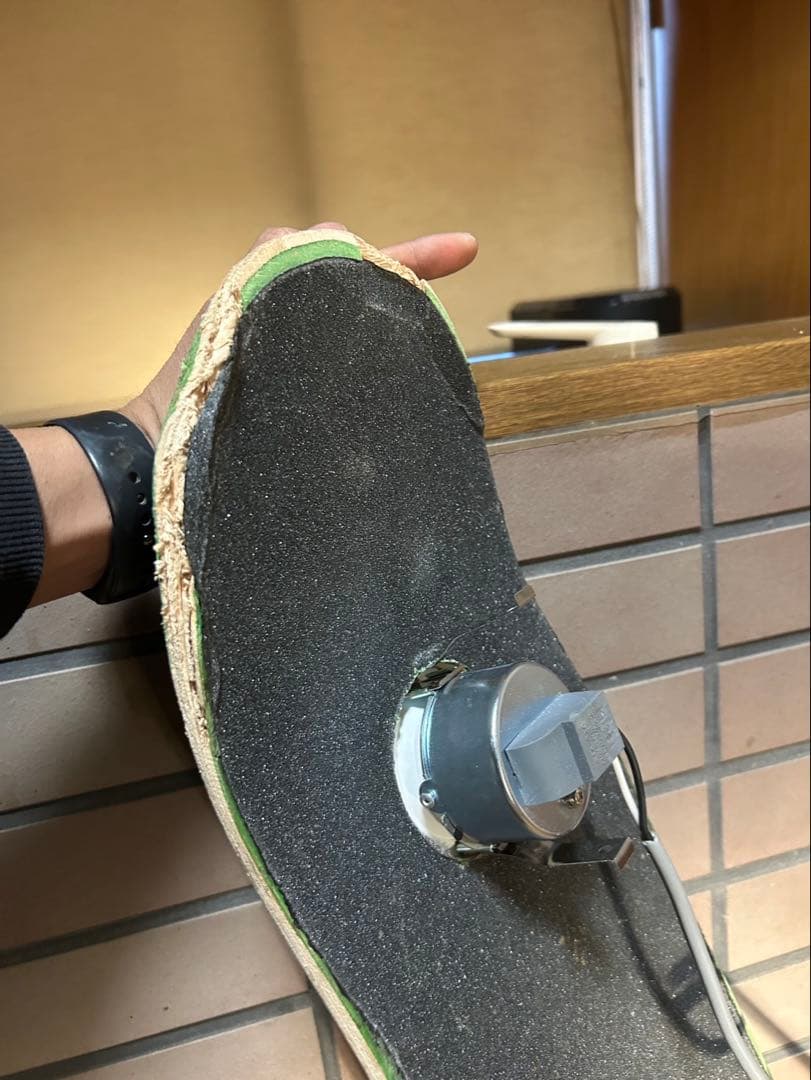 緑色スケートボード ライト付き