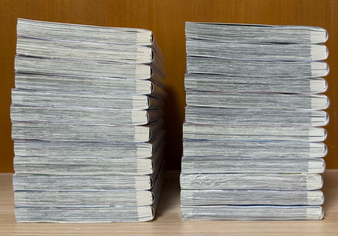 【匿名配送】全巻初版 特典多数 2.5次元の誘惑 1〜25巻セット