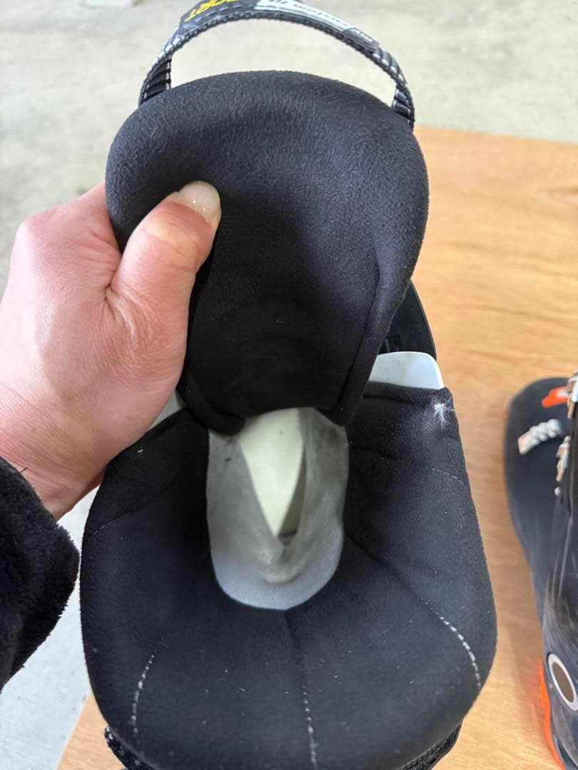 SALOMON カービングスキー4点セット 板・ビンディング・ブーツ・ストック