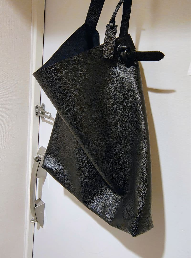 ＜LA UNIQA＞ビッグ ショルダー バッグ