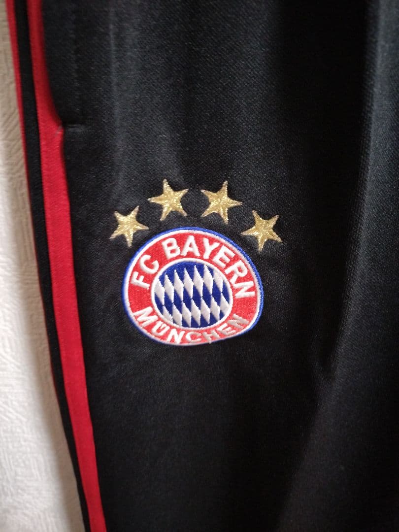 新品未使用　バイエルンミュンヘン　ジャージ　トラックジャケット　y2k　Lサイズ