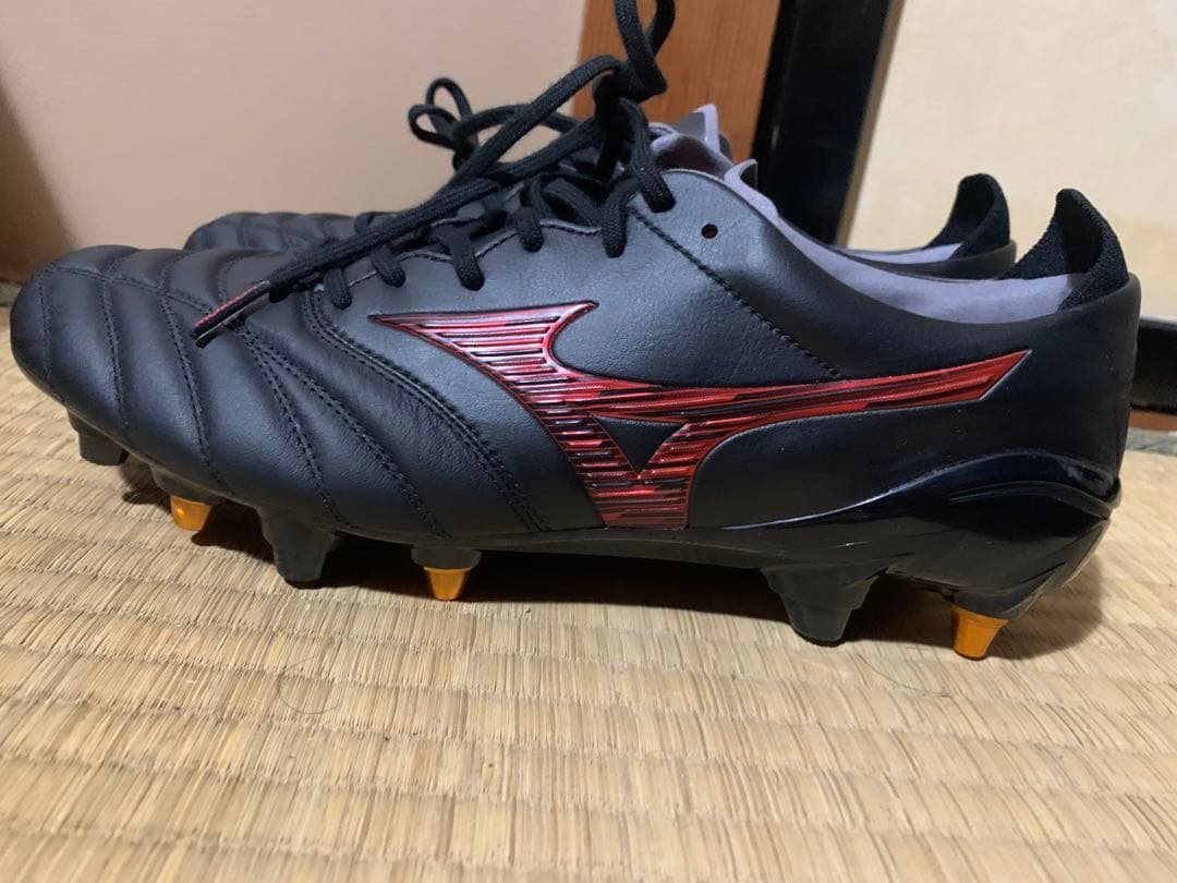 Mizuno MORELIA NEO 4 ブラックカラー (ポイント取り換え式)