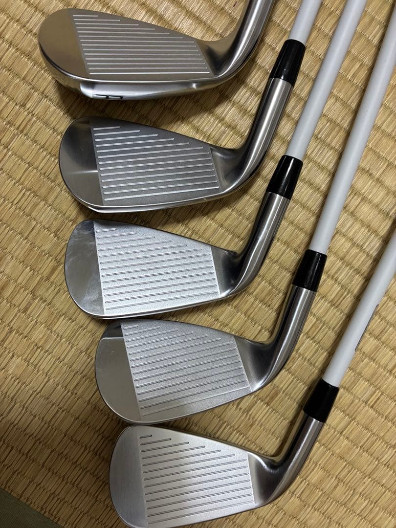 ほぼ新品ブリヂストンBRIDGESTONE BX2HT アイアンBS50iII