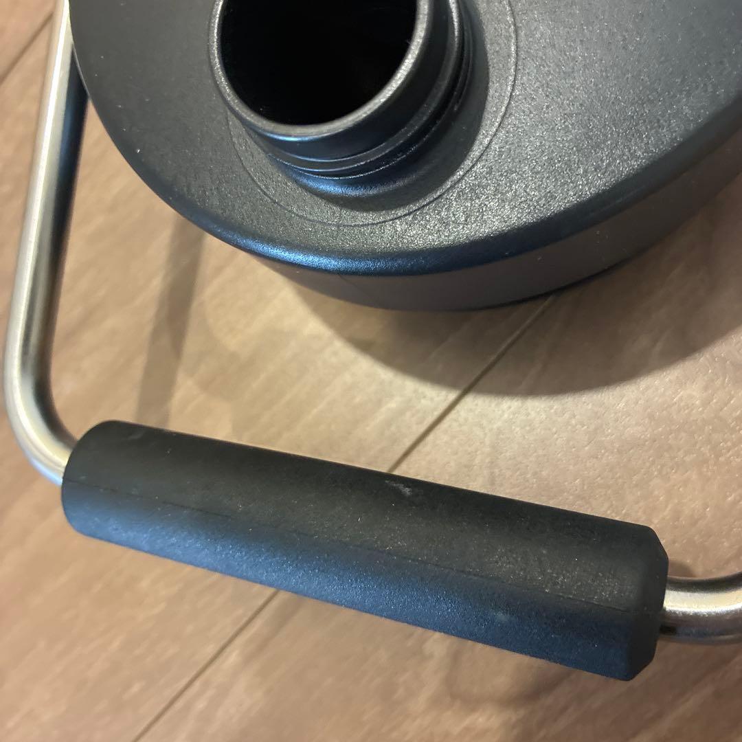 YETI ステンレス製密閉容器 ハンドル付き　ハーフジャグ