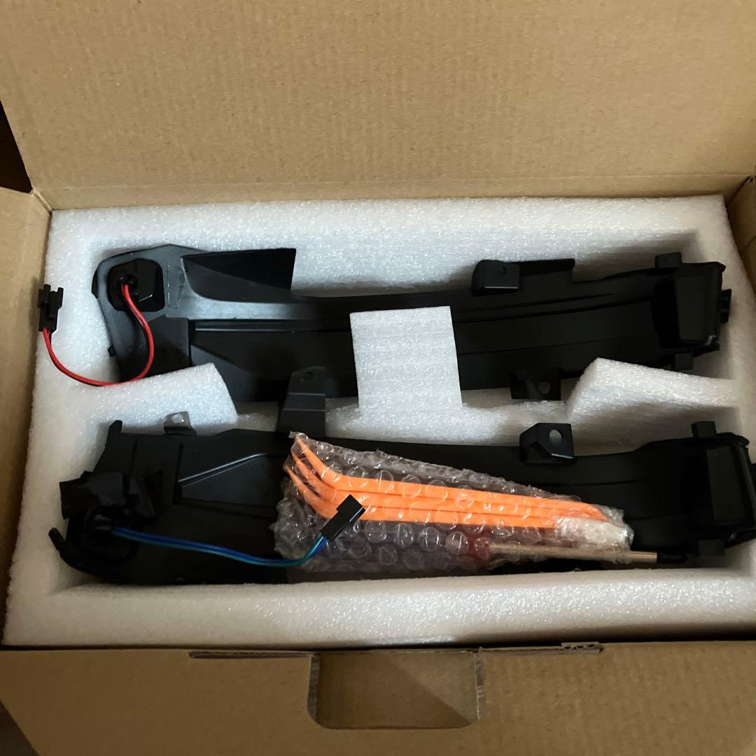 エンラージ商事　LEDドアミラーシーケンシャルウインカー