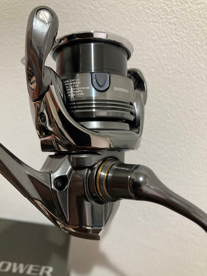 SHIMANO 24TWIN POWER C2000S スピニングリール