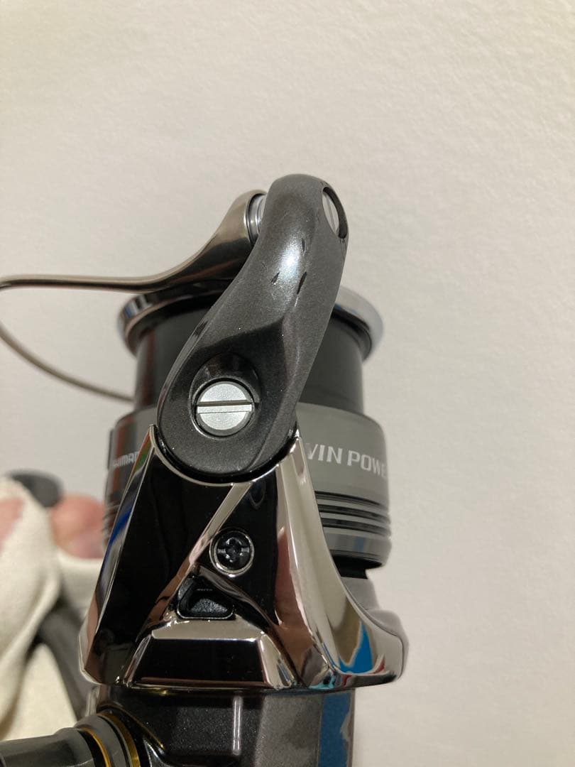 SHIMANO 24TWIN POWER C2000S スピニングリール