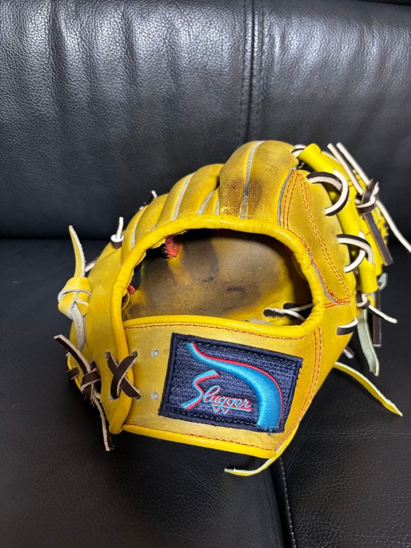 ノーブランド硬式内野手用グラブ