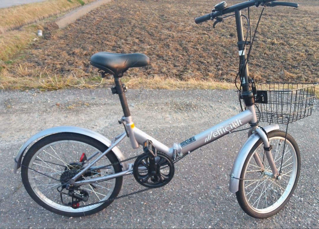 折りたたみ自転車 シルバー 20インチ 汚れキズあり ヤマト置き配達可能
