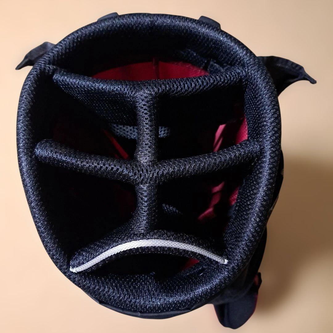 ウィルソンキャディバッグスタンド式。フード付き。極美品。9インチ。