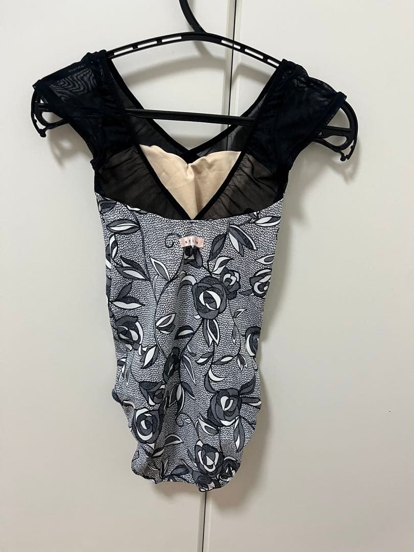 スティナ　120-130サイズ