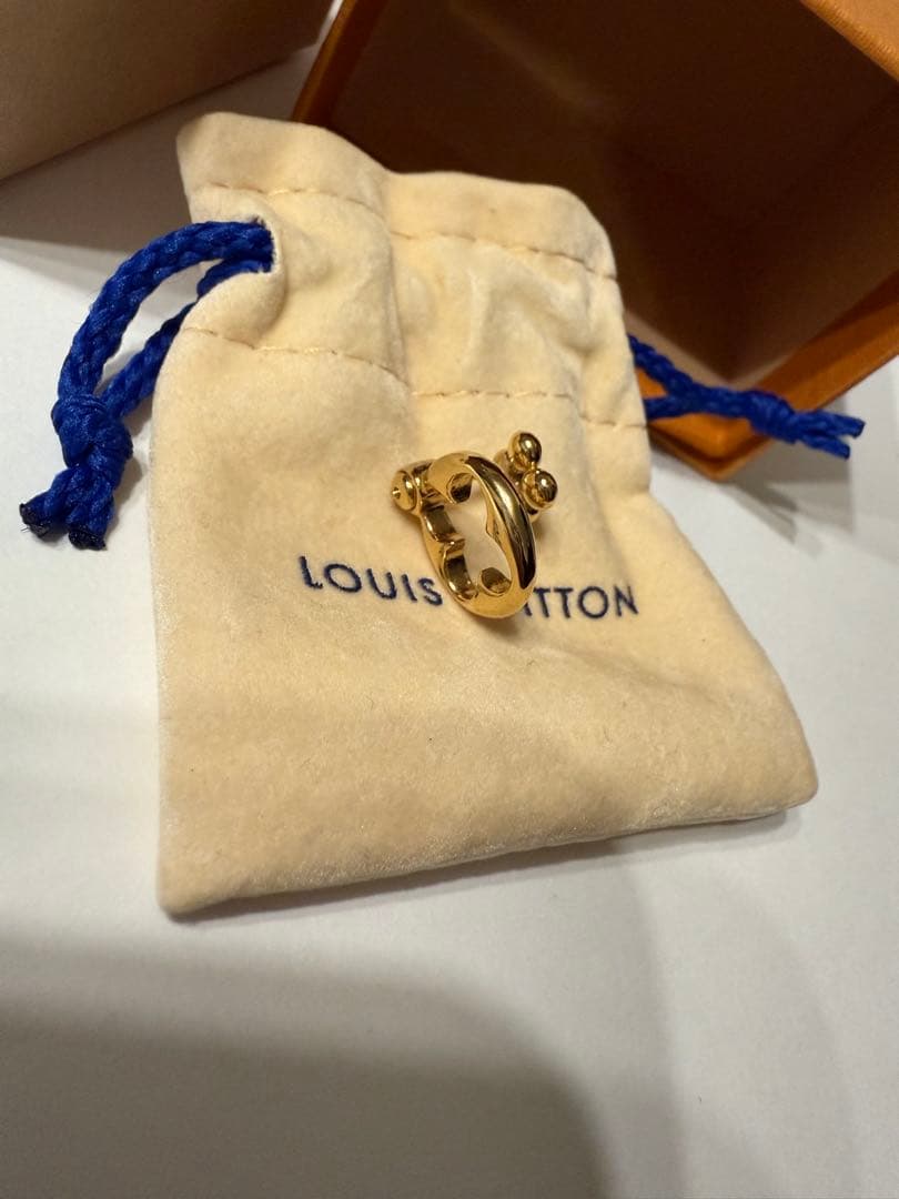 【LOUIS VUITTON】ピアス・LV フラワーグラム【片耳】アシンメトリー