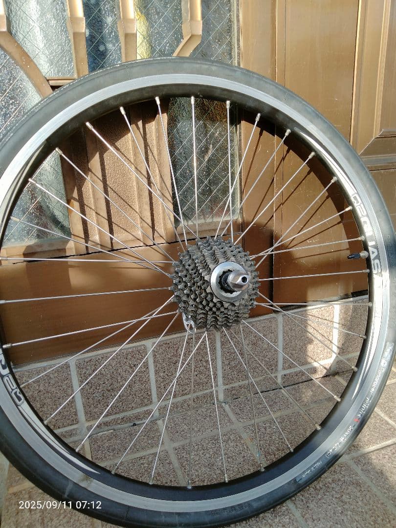 QUASAR 「クエーサー」 Q2-451 20インチ ホイールとタイヤセット