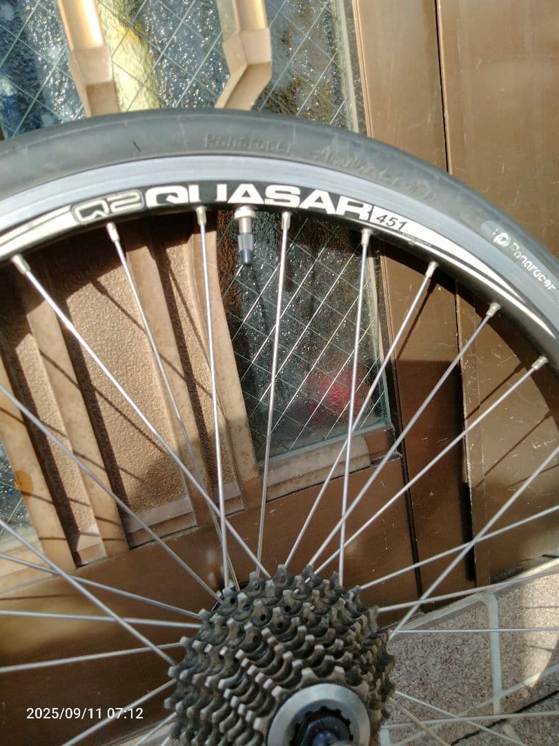 QUASAR 「クエーサー」 Q2-451 20インチ ホイールとタイヤセット