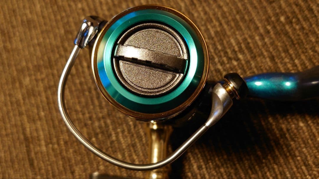 美品ダイワ10エメラルダス INF 2506W ZPIアンカーフィン ボーンノブ