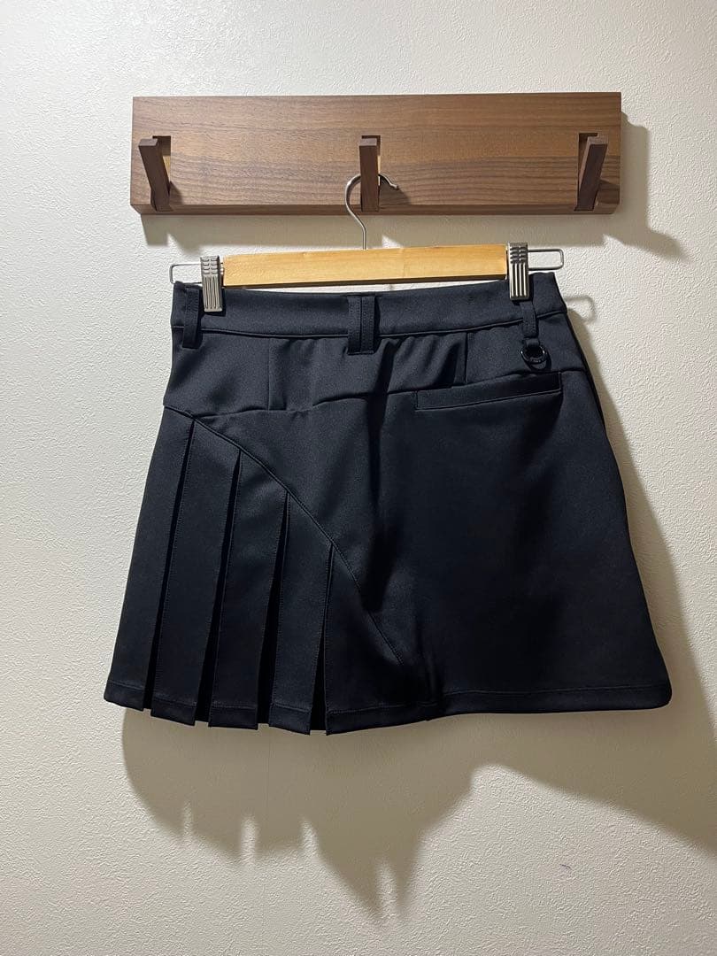 【新品未使用】ルコック プリーツスカート ブラック