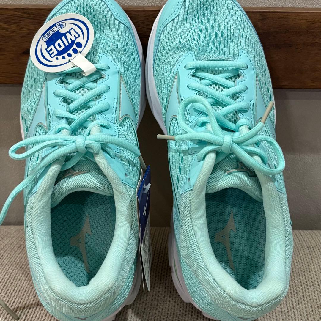 新品未使用 ミズノ ウェーブライダー22 ワイド 25.5cm