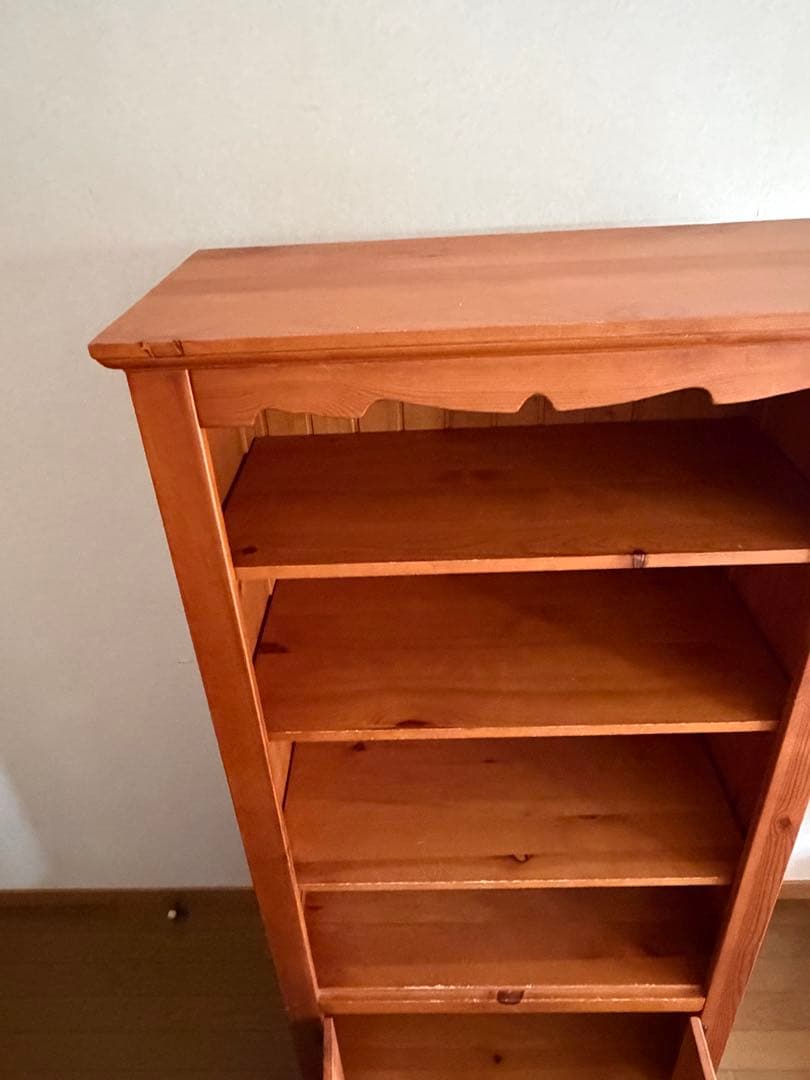 本棚 4段棚 ＋扉付き収納　カントリー　オシャレ　アンティーク風　＊引取り限定