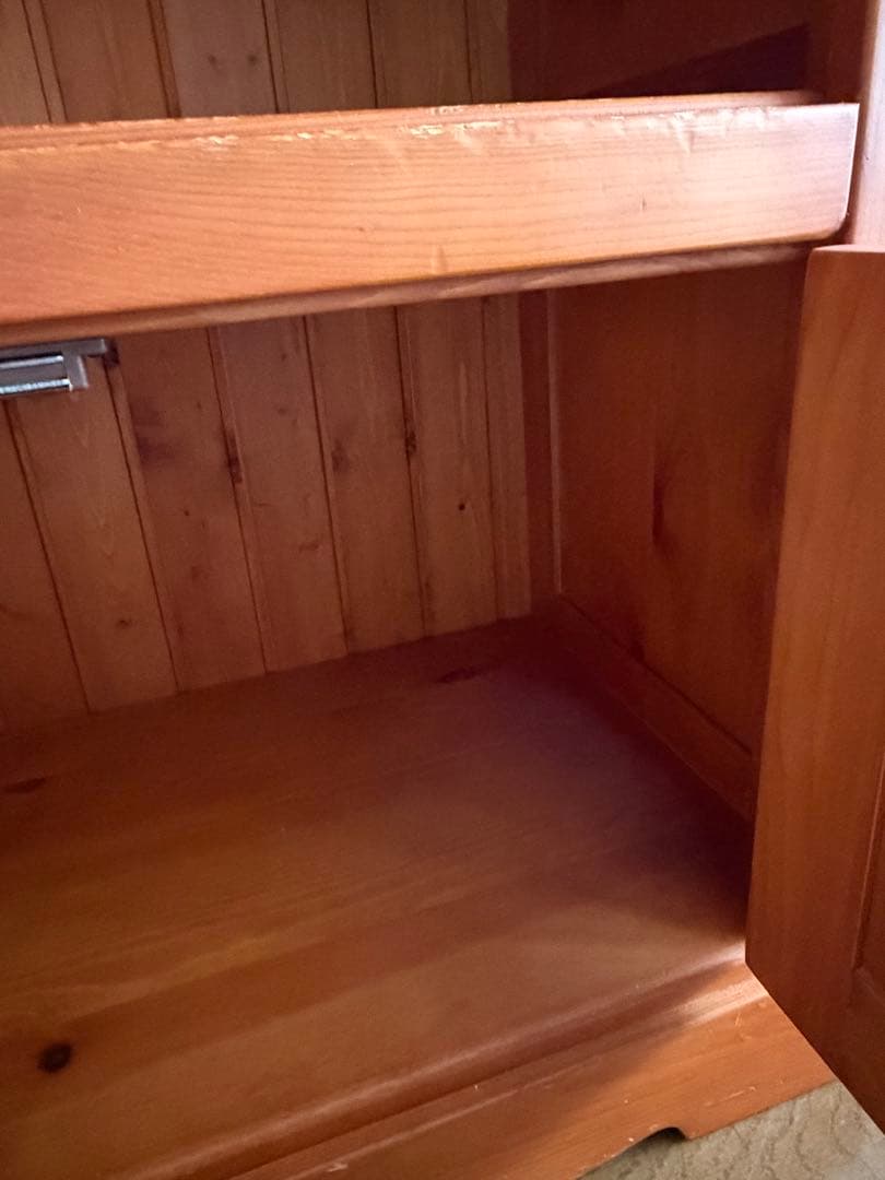 本棚 4段棚 ＋扉付き収納　カントリー　オシャレ　アンティーク風　＊引取り限定