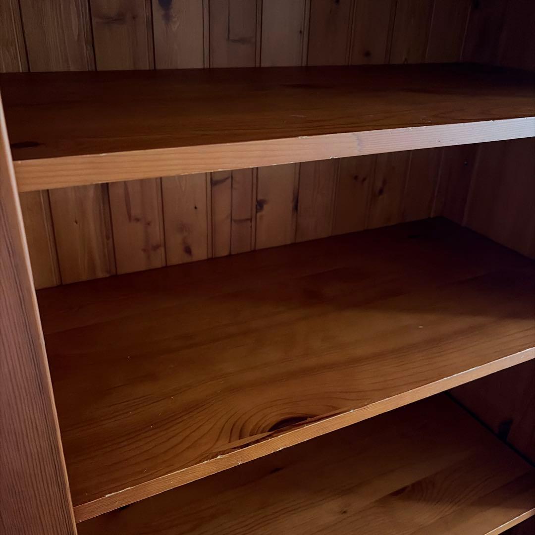 本棚 4段棚 ＋扉付き収納　カントリー　オシャレ　アンティーク風　＊引取り限定