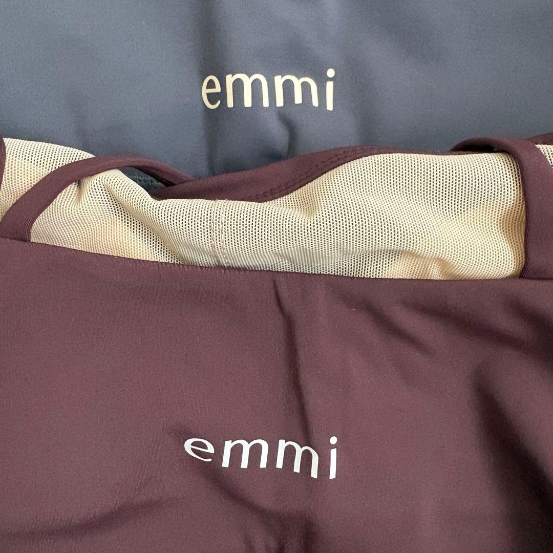 【美品】　emmi ヨガウェア　キャミ　レギンス　上下セット　セットアップ　エミ