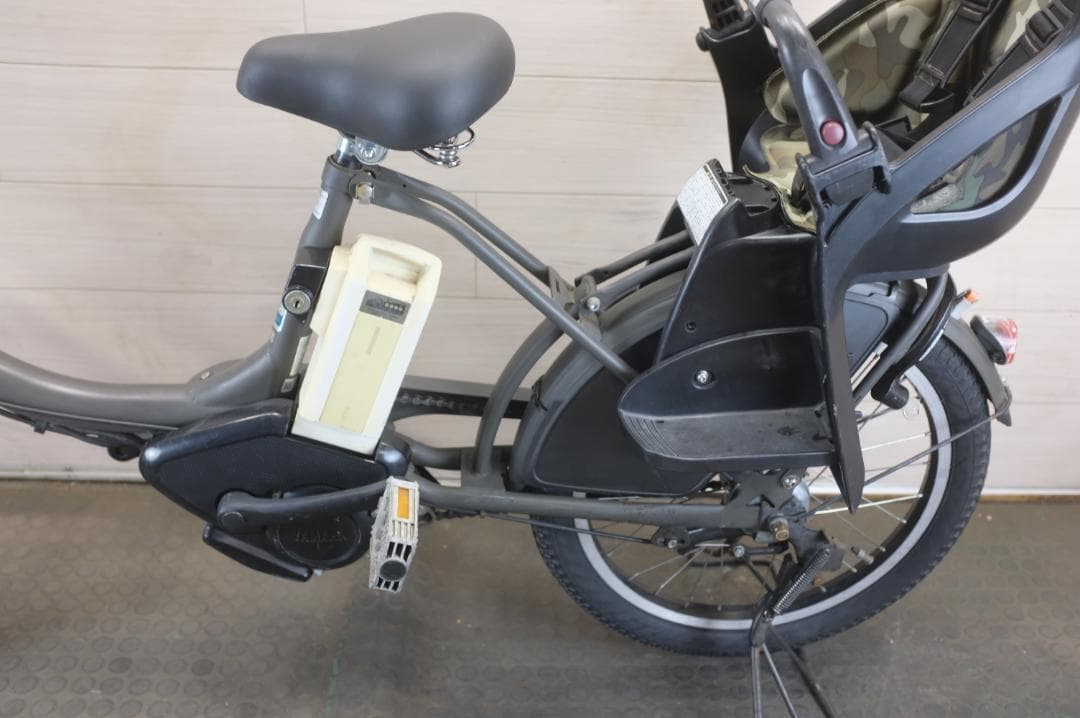 ブリヂストン製　BIKKE　20インチ　3段　8.7Ah（4点灯）充電器あり