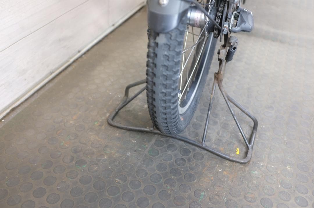 ブリヂストン製　BIKKE　20インチ　3段　8.7Ah（4点灯）充電器あり