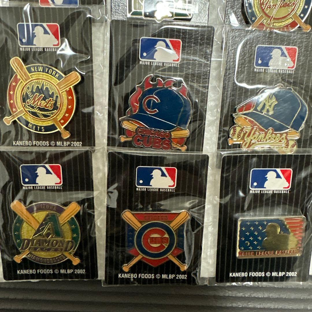 MLBP ピンバッジ